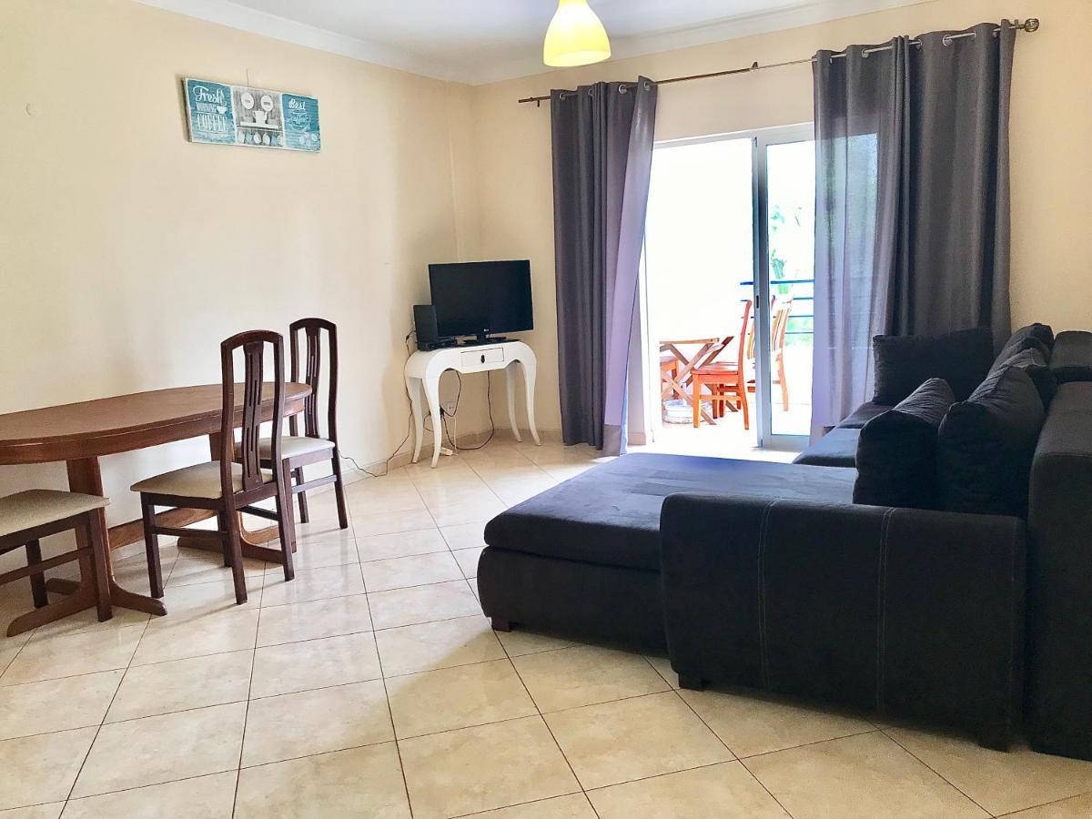 Rei Apartment 奎特里拉 外观 照片