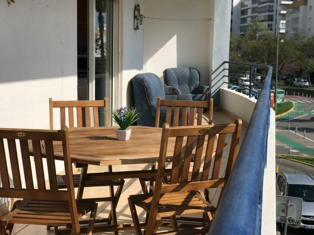 Rei Apartment 奎特里拉 外观 照片